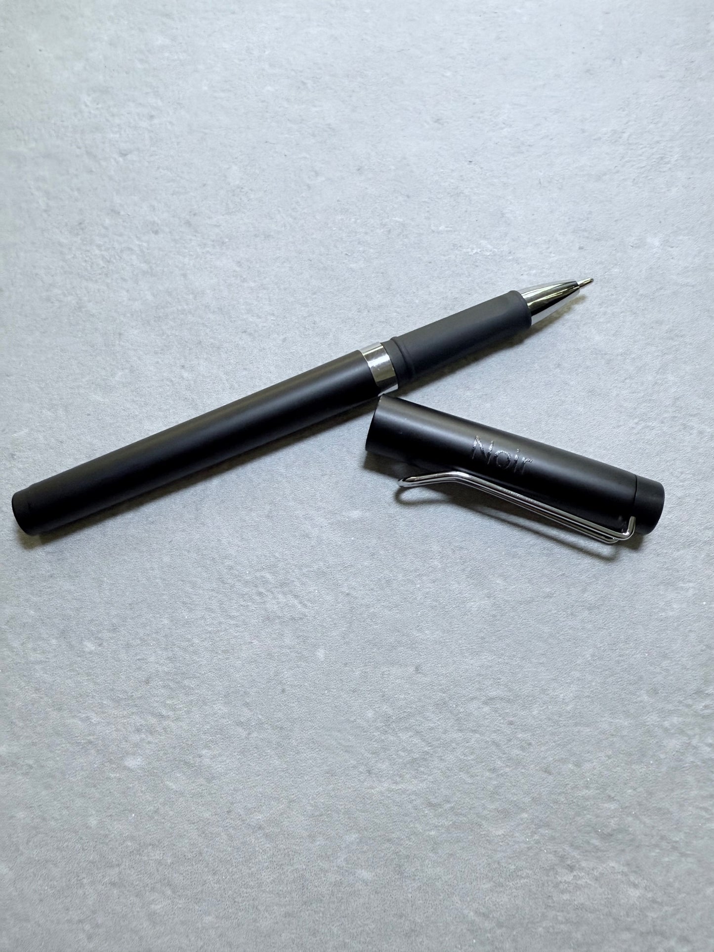 Noir Pen